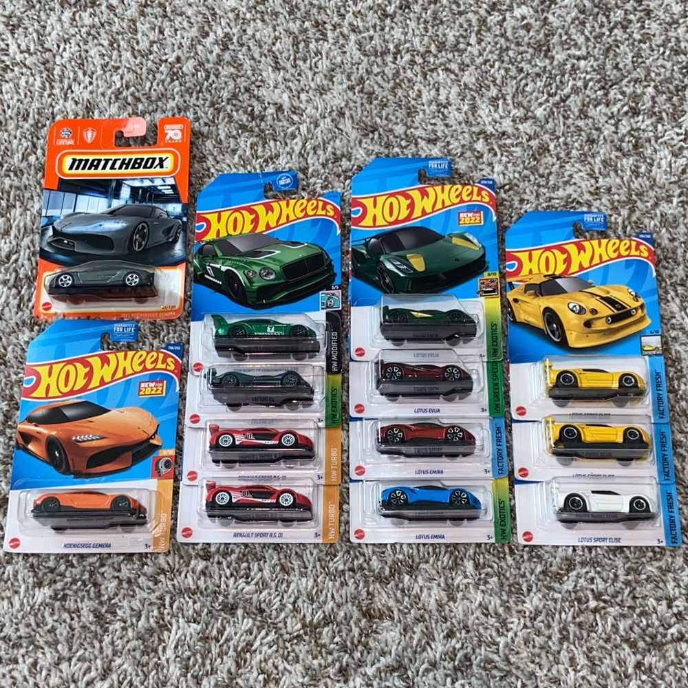 HOT WHEELS Lot Of 13ea Lotus Koenigsegg Renault Etc Diecast Cars